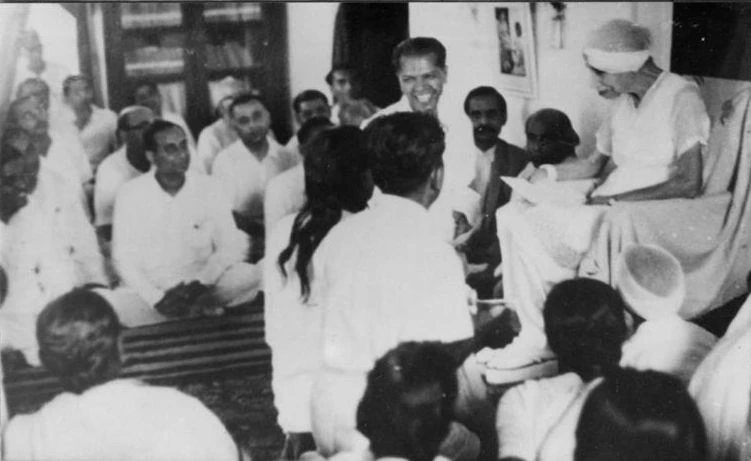 Shri Sundaram portrait - Freedom fighter, poet, and founder of Ompuri spiritual township, disciple of Sri Aurobindo